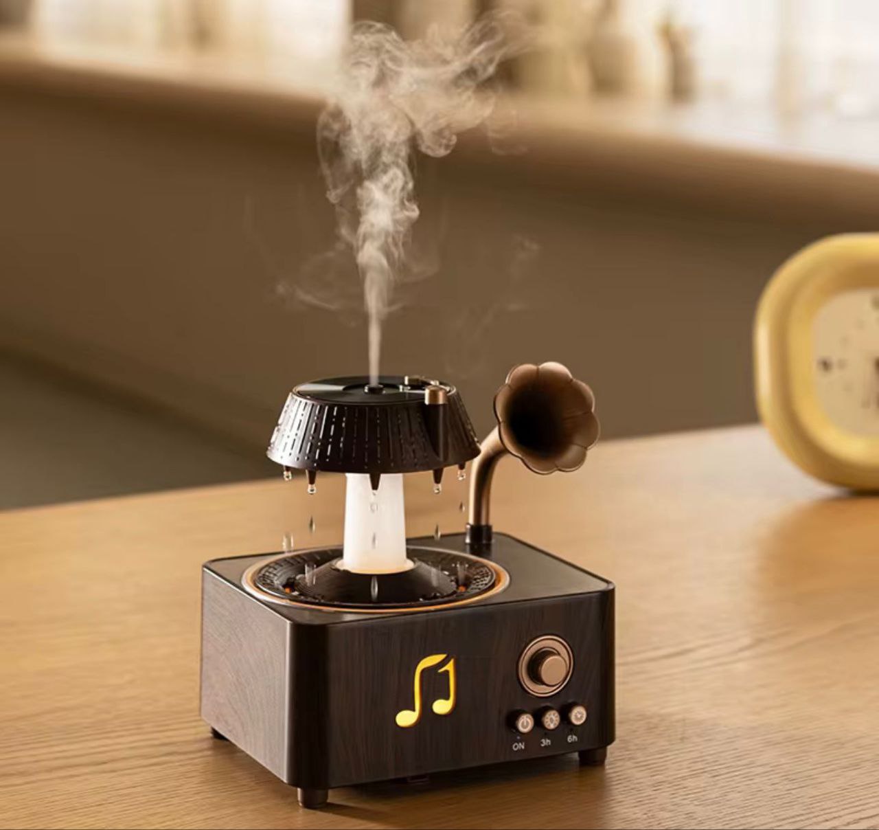 اسپیکر بلوتوث طرح گرامافون باران‌زا مدل V98 با بخور سرد و چراغ خواب رنگی